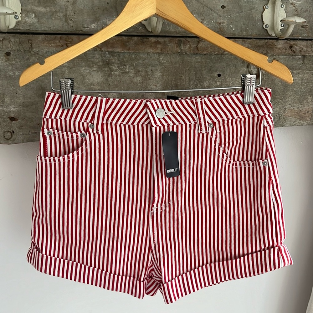 🆕🏷️ Stripe shorts
